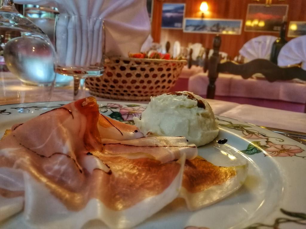 Hotel Al Caminetto Вальтурнанш Экстерьер фото